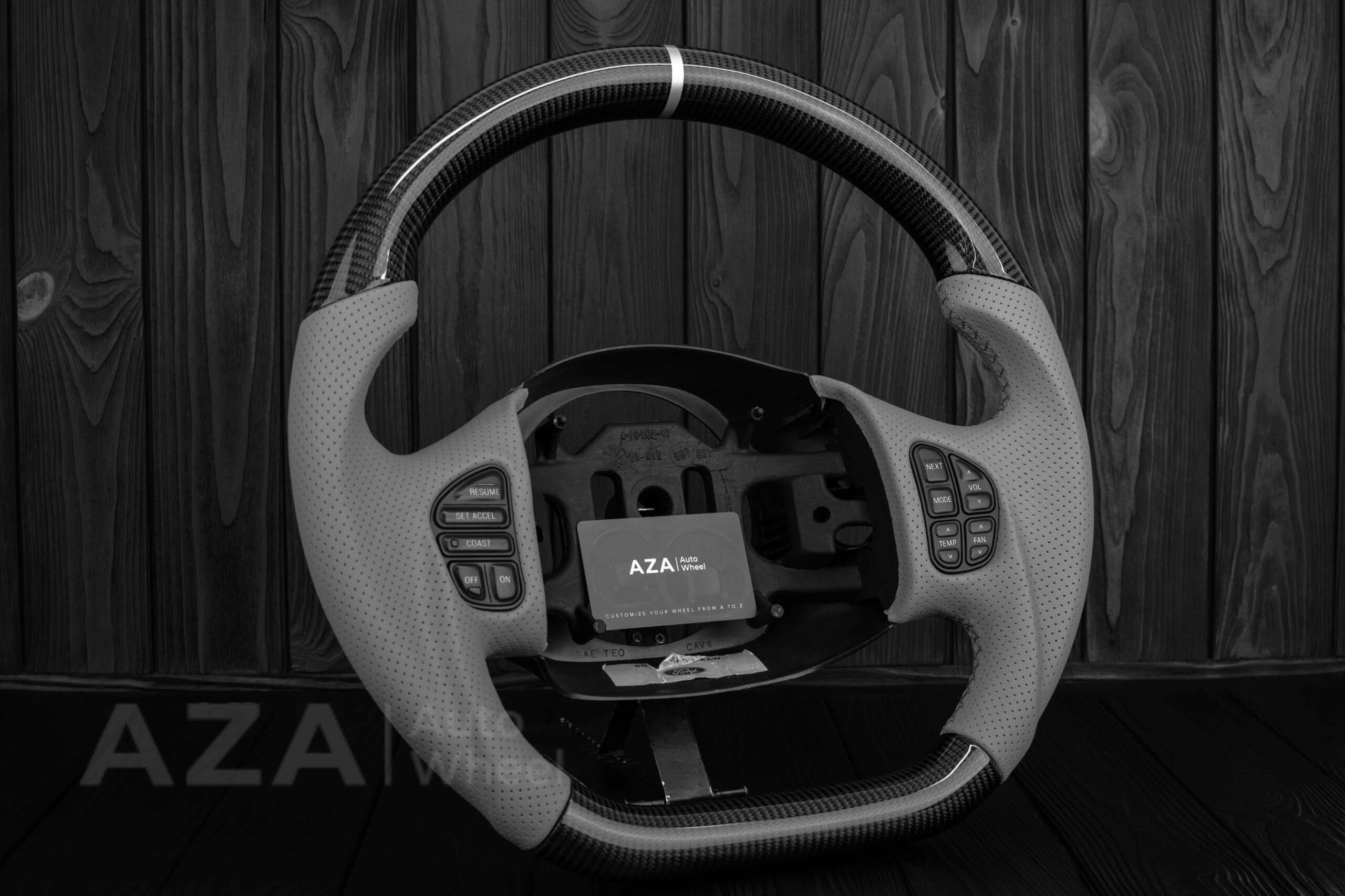 Steering wheel Ford Excursion F250/F350 Carbon Fiber/Perforated leather/Silver stripe - Image 16