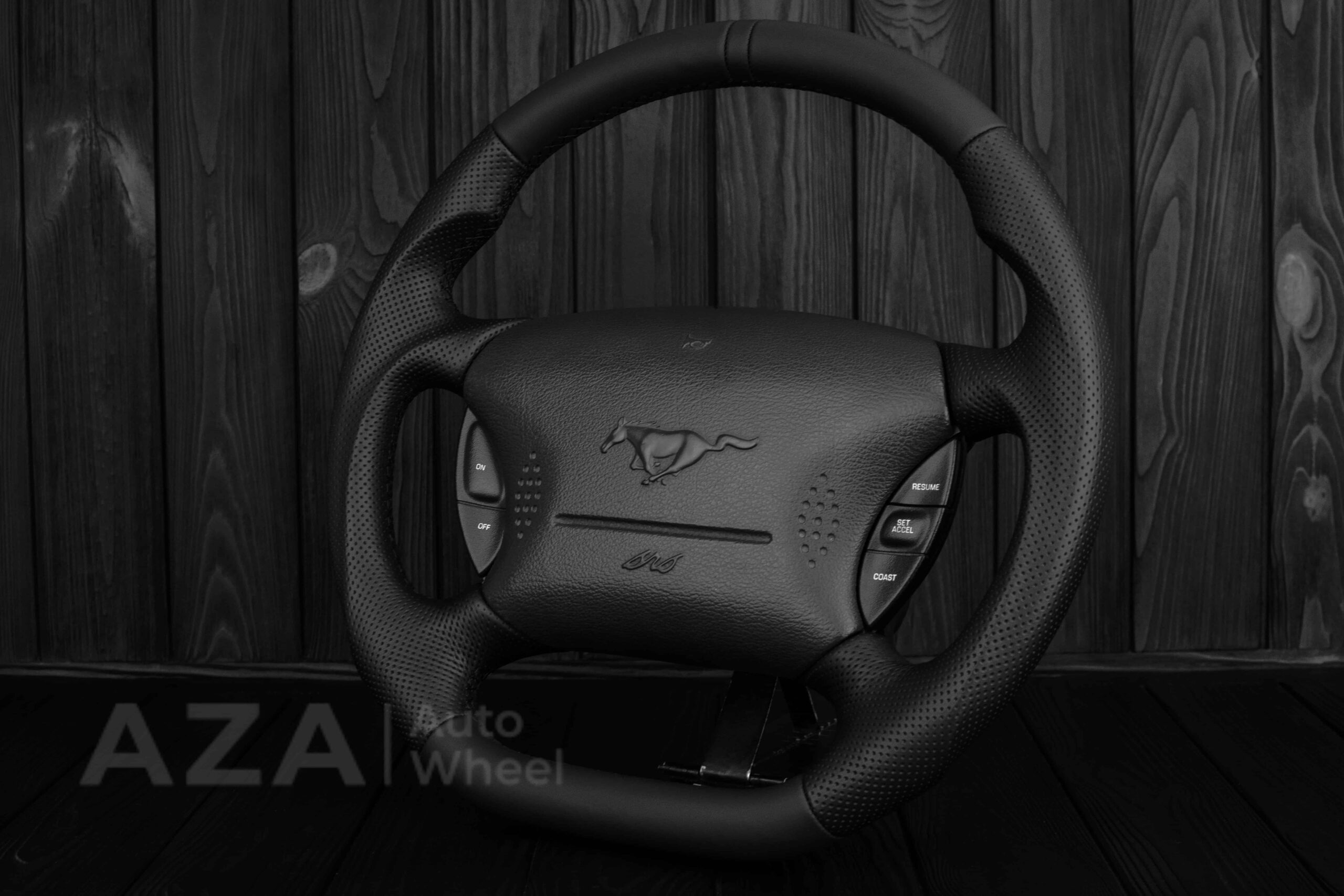 Steering wheel Ford Mustang/Cobra/Saleen 1994-2004 Napa/Perforated leather/Black stripe - Image 6