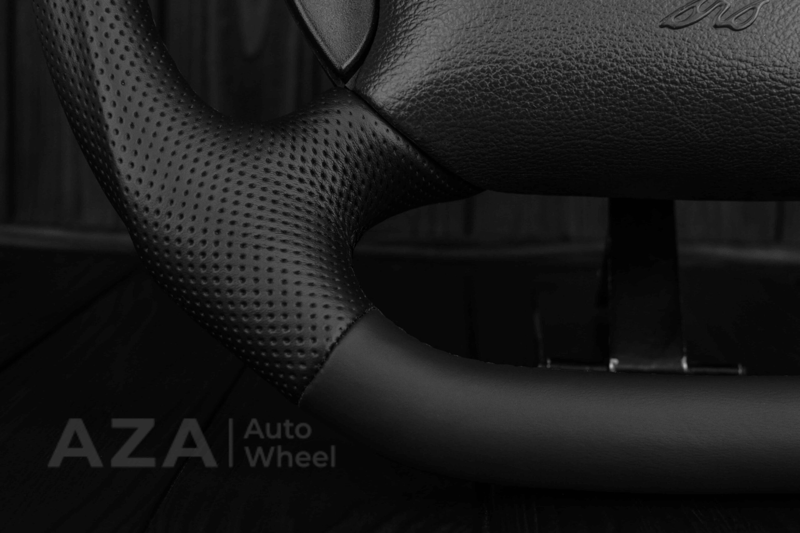 Steering wheel Ford Mustang/Cobra/Saleen 1994-2004 Napa/Perforated leather/Black stripe - Image 10