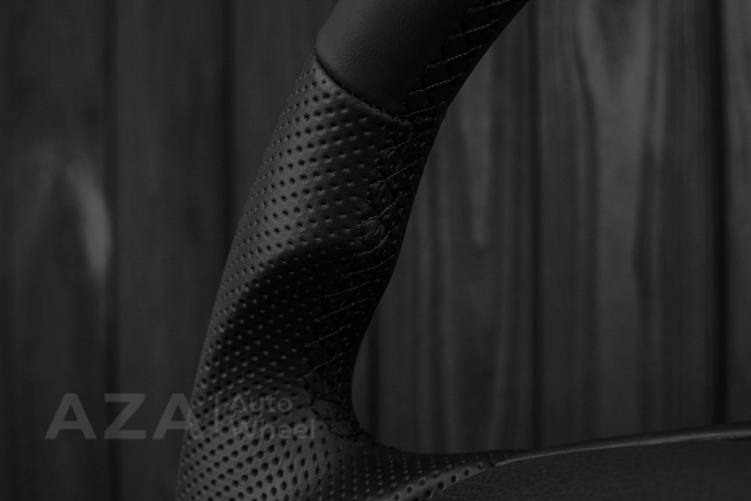 Steering wheel Ford Mustang/Cobra/Saleen 1994-2004 Napa/Perforated leather/Black stripe - Image 13