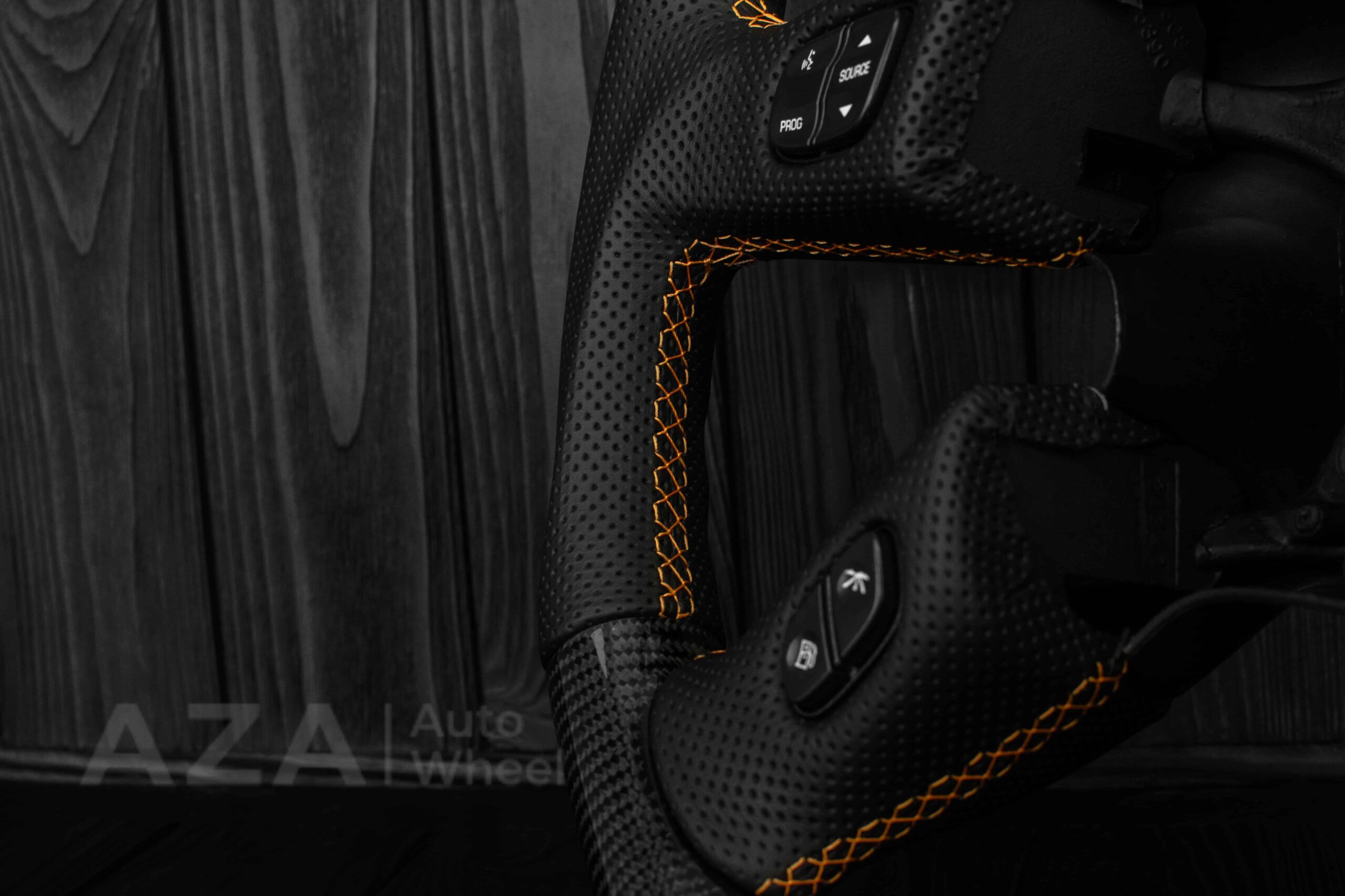 Steering wheel GM, Silverado, Sierra, Yukon, H2, Trailblazer 2003+ Carbon fiber/Napa/ Orange Accents - Image 14