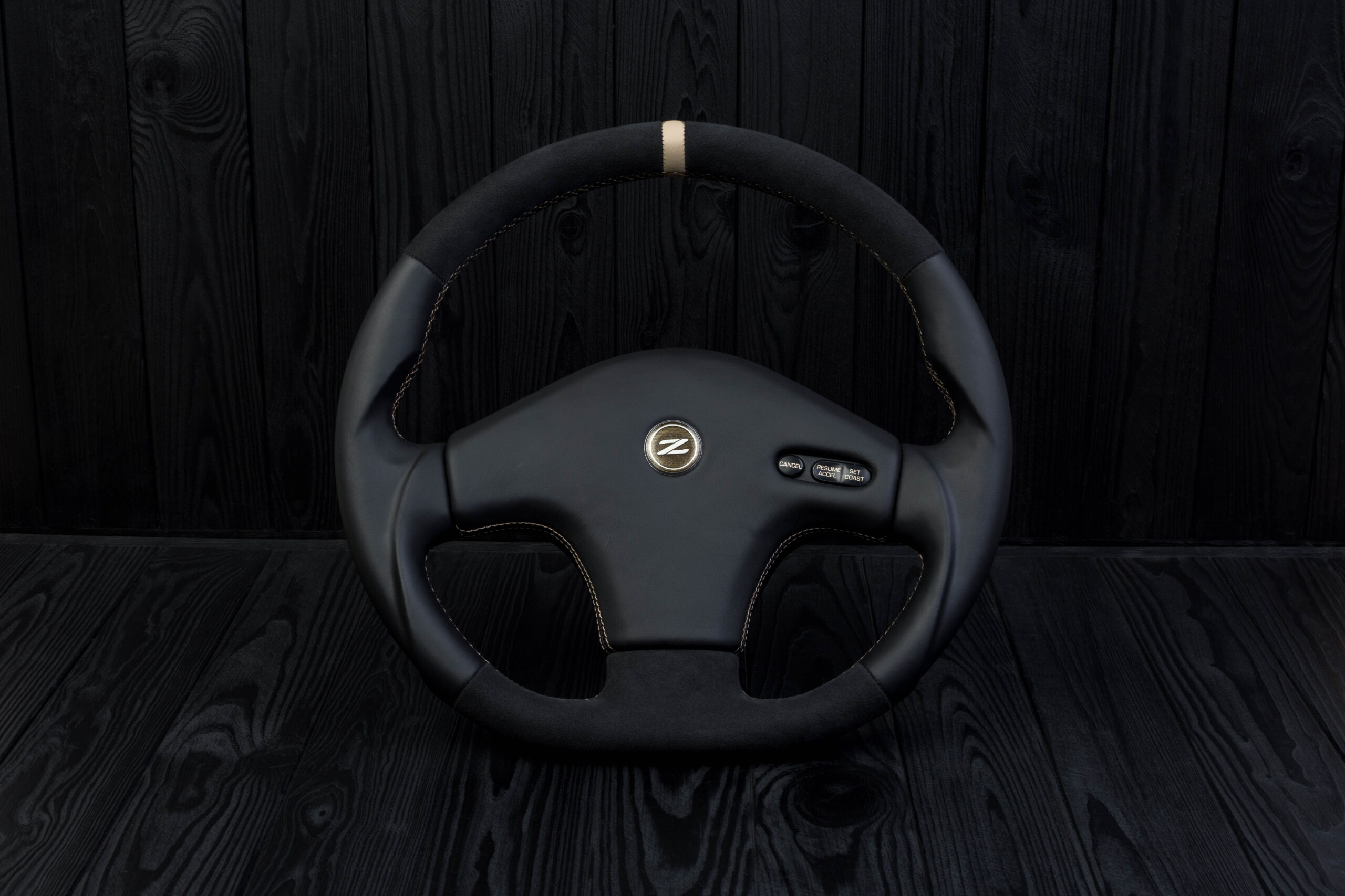 Steering wheel Nissan 300zx z32 1990-1996 Napa/Alcantara/Beige stripe (can be any color)