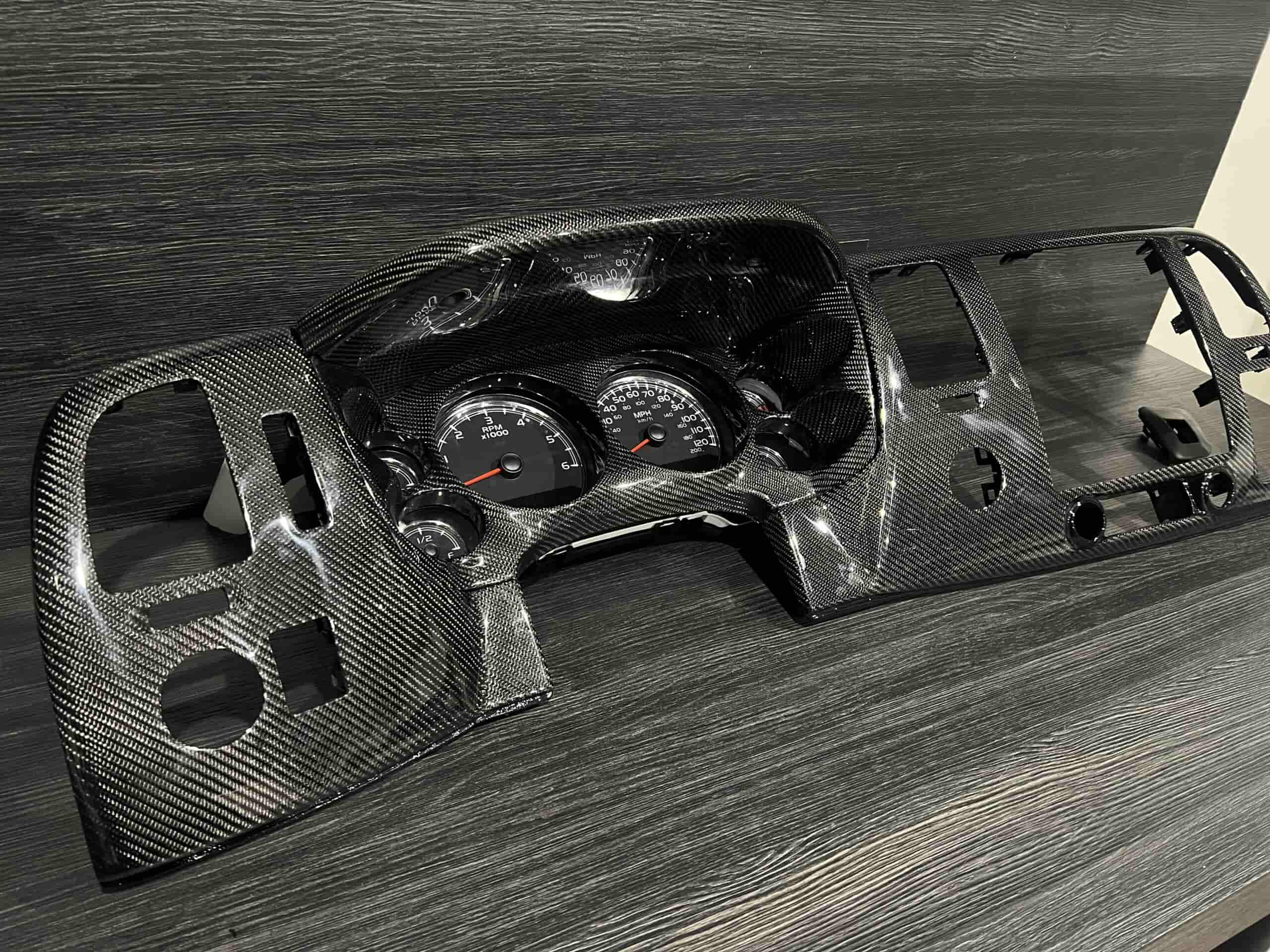 NNBS 07-13 GM Carbon dash set - Image 3