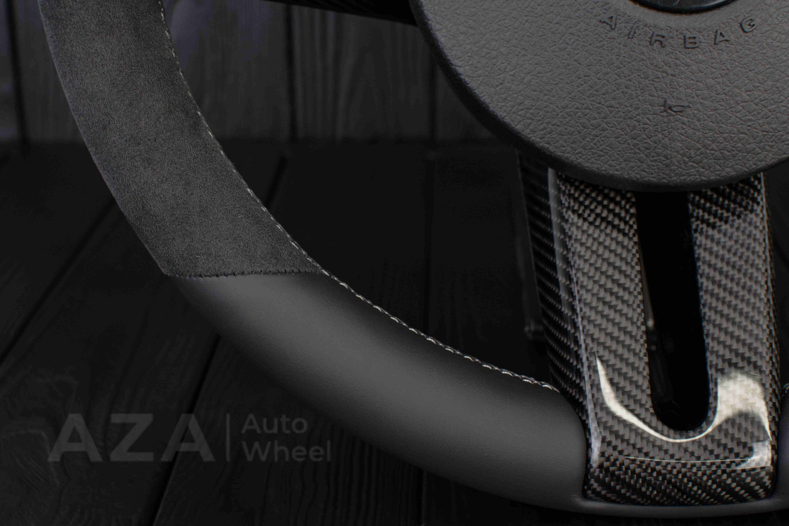 Steering Wheel Ford Mustang/GT/Shelby GT500 Carbon fiber/Napa/Alcantara/Grey stripe - Image 5