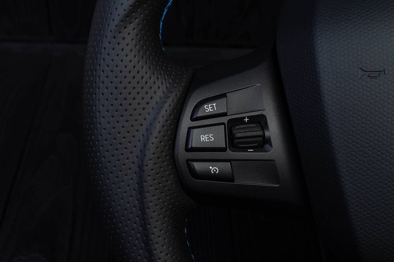 Steering wheel BMW i3 Napa/Perforated leather/Blue stripe - Image 12