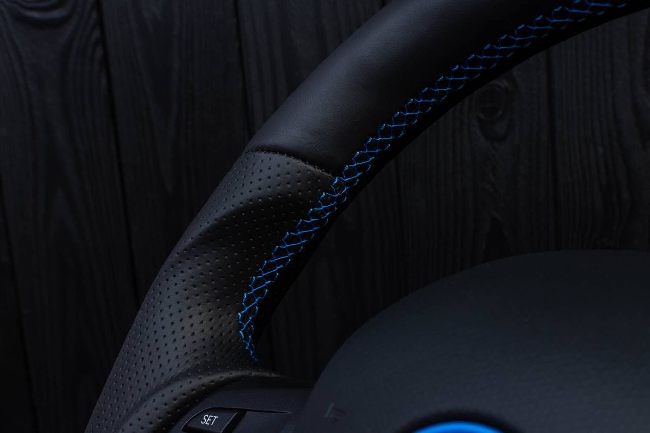 Steering wheel BMW i3 Napa/Perforated leather/Blue stripe - Image 10