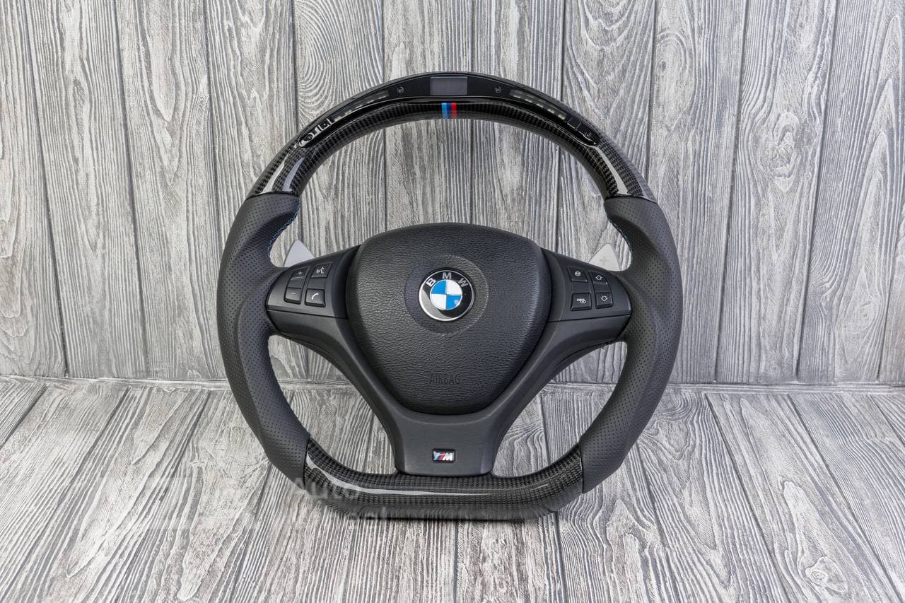 Steering wheel BMW X5M/ X6M E70/E71 Carbon fiber/Perforated leather/Led screen