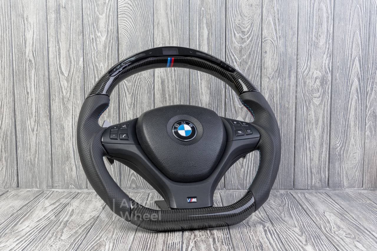 Steering wheel BMW X5M/ X6M E70/E71 Carbon fiber/Perforated leather/Led screen - Image 3