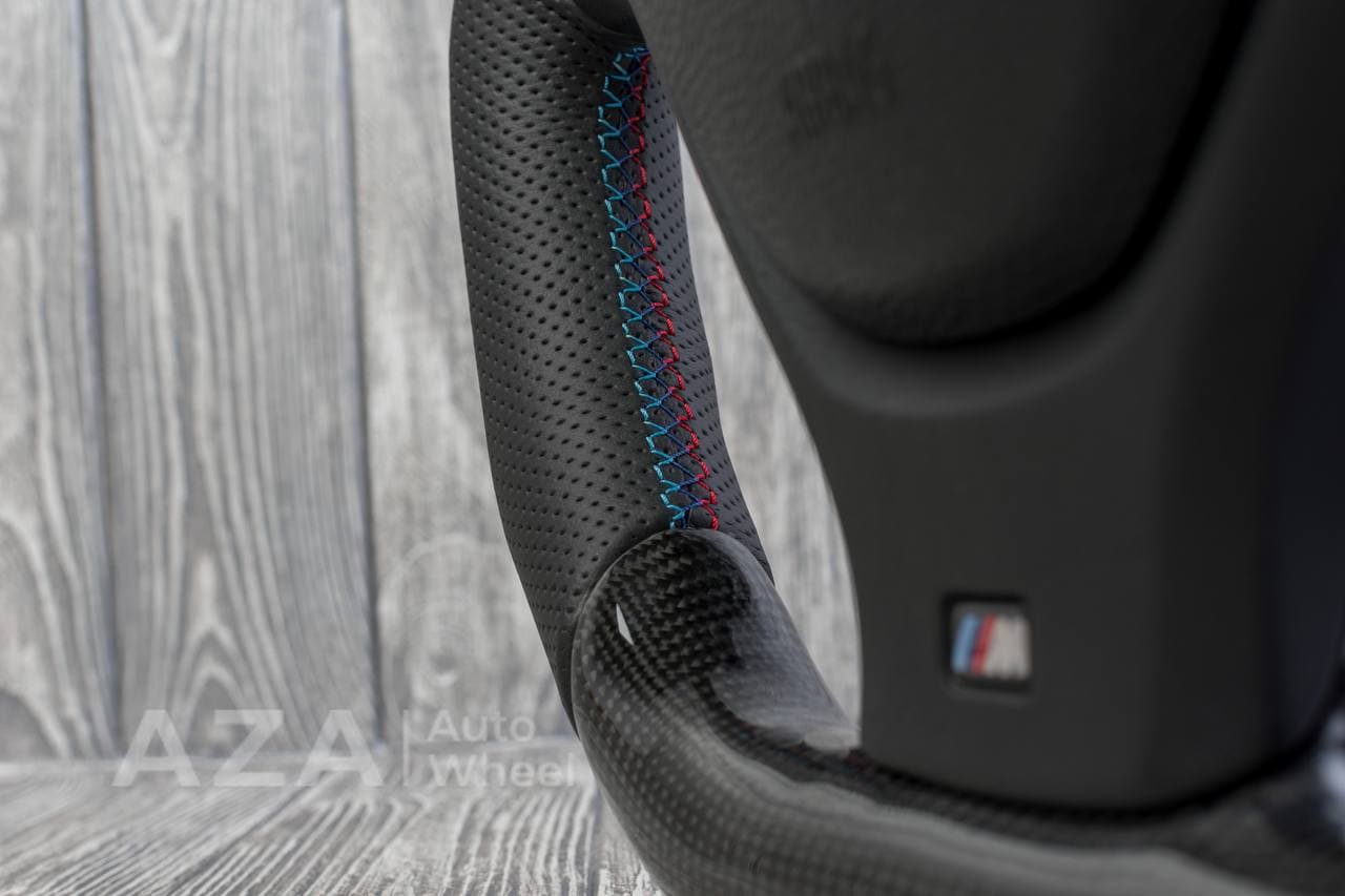 Steering wheel BMW X5M/ X6M E70/E71 Carbon fiber/Perforated leather/Led screen - Image 7