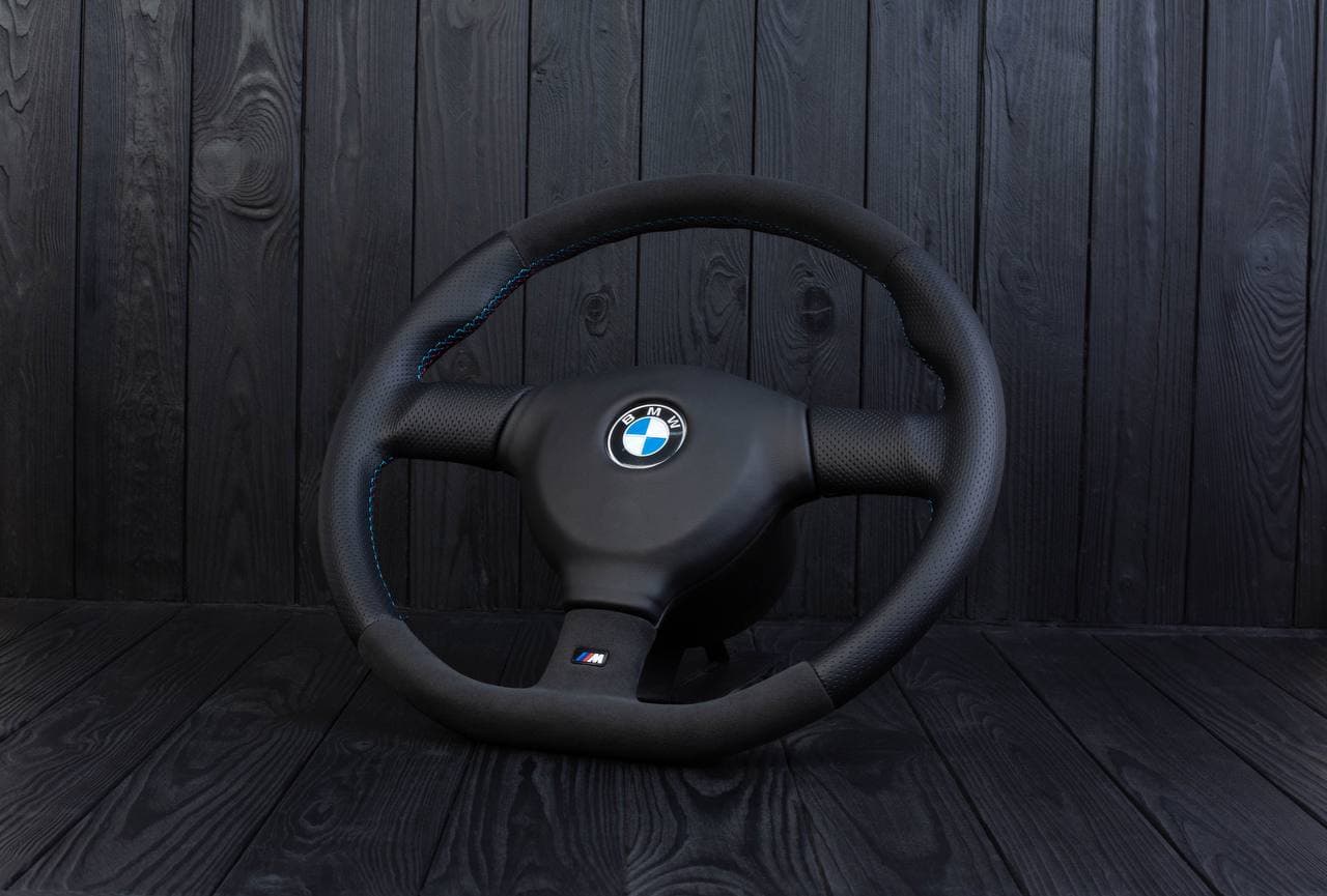 Steering wheel BMW E36 3 series 1995+ M-tech 2 flat bottom Alcantara/Perforated leather - Image 3