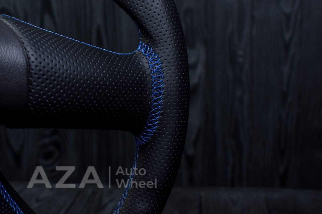 Steering wheel GM, Silverado, Sierra, Yukon, H2, Trailblazer (2003+) Carbon fiber/Perforated leather/Blue stripe - Image 13