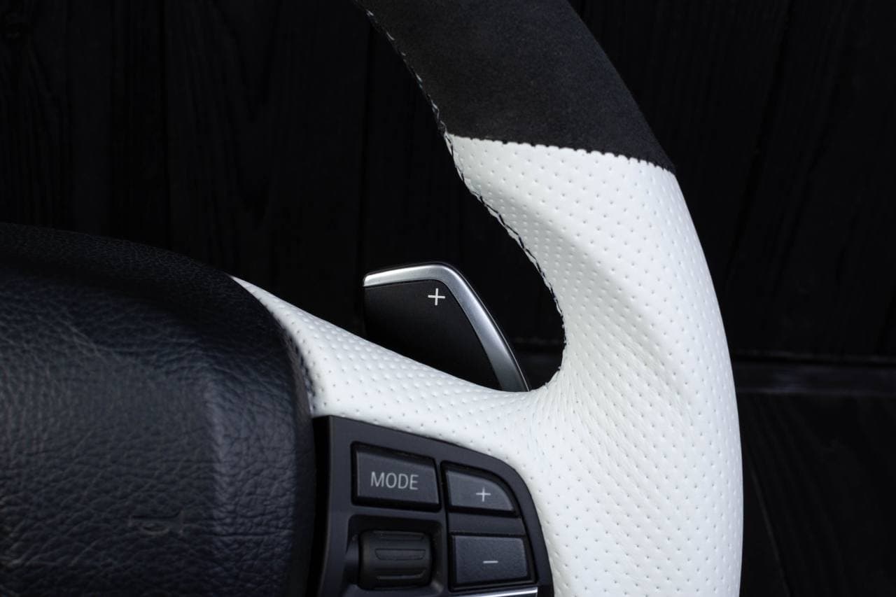 Steering wheel BMW 2011-2016 F10 5/6/7 SERIES Perforated leather/Napa/Alcantara/White stripe - Image 11