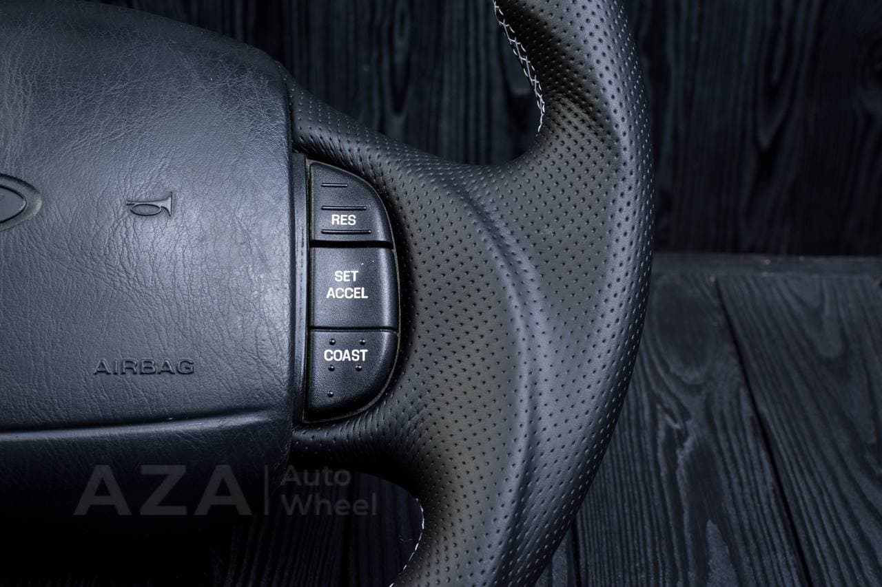 Steering wheel Ford F150/F250/F350 97-2007 Napa/Perforated leather/White stripe - Image 7