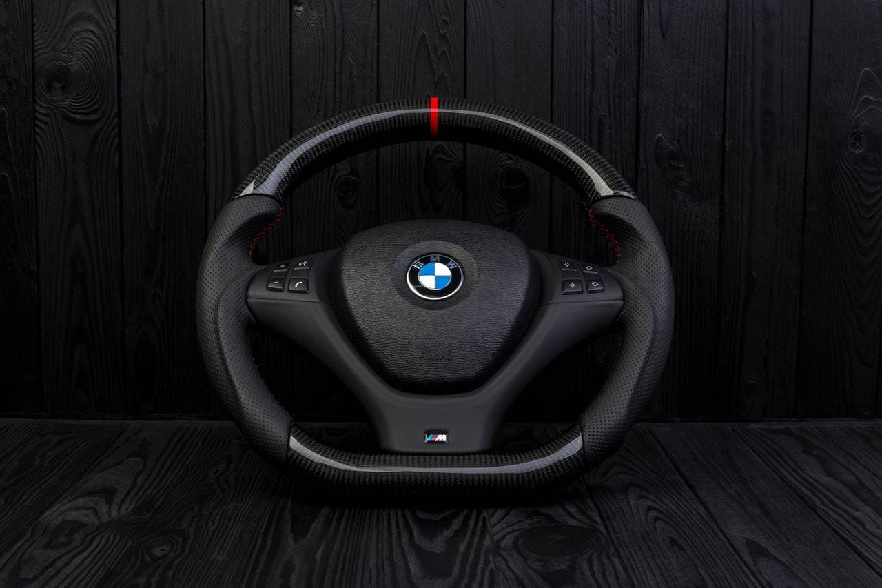 Steering wheel BMW X5/X6 Carbon fiber/Perforated leather/Red stripe - Image 2