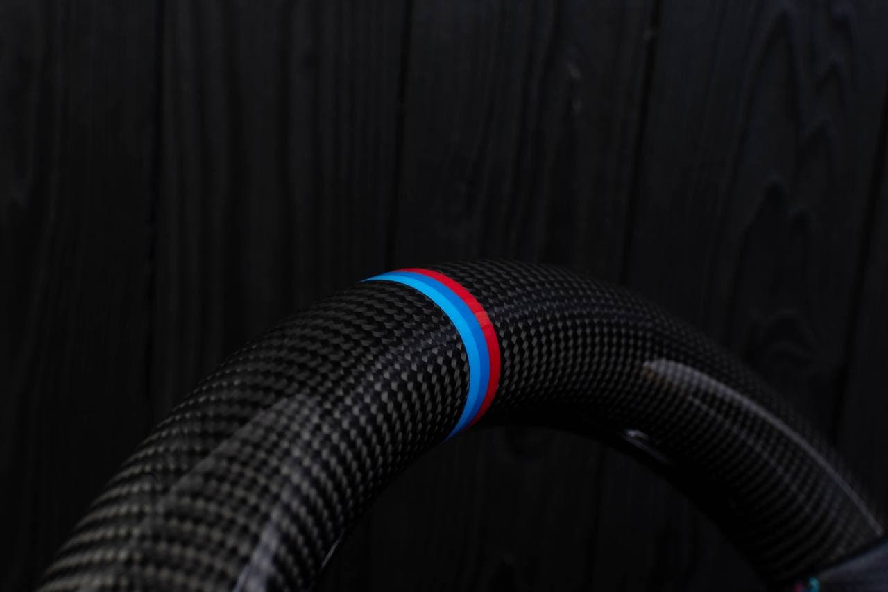 Steering wheel BMW X5/X6 Carbon fiber/Perforated leather/M stripe - Image 9
