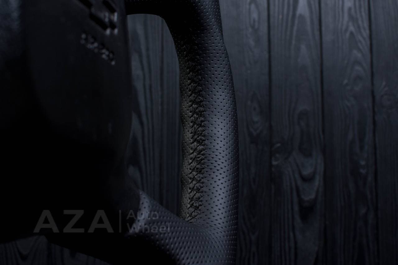 Steering wheel 98-2002 GM Silverado, Sierra, Escalade , Yukon, S10, Blazer, Tahoe, Suburban Alcantara/Perforated leather - Image 9