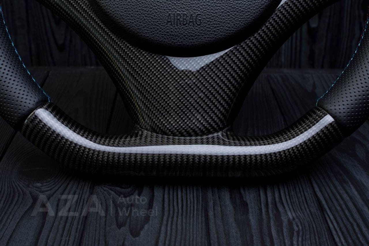 Steering wheel BMW E9X E8X Performance display+Carbon trim/Perforated leather - Image 9