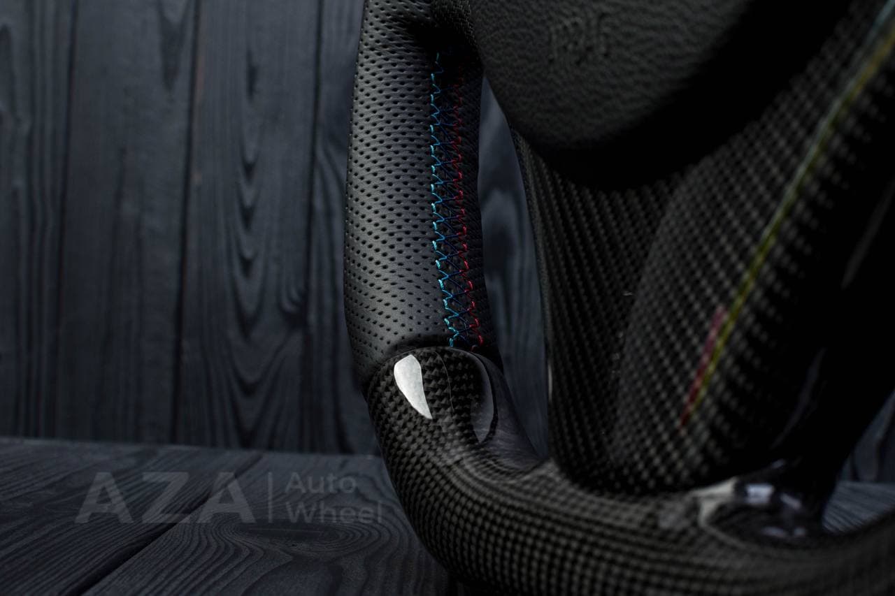 Steering wheel BMW E9X E8X Performance display+Carbon trim/Perforated leather - Image 5
