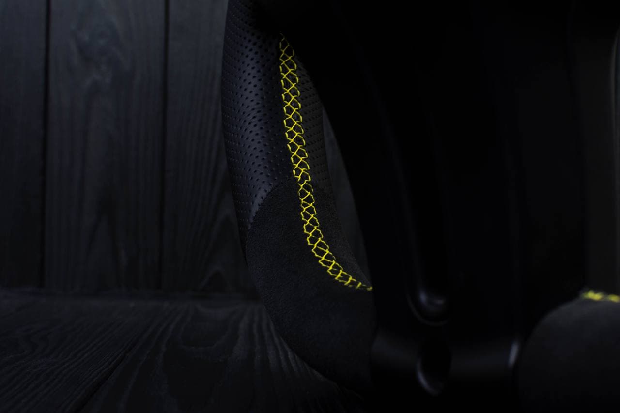 Steering wheel BMW 2011-2016 F10 5/6/7 SERIES LESS TRIMS/buttons/paddles/no air bag Alcantara/Perforated leather/Yellow stripe - Image 6