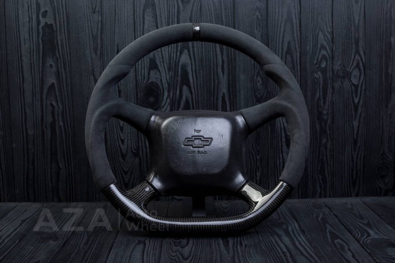 Steering wheel GM Silverado, Sierra, Escalade, Yukon, S10, Blazer, Tahoe, Suburban (1998-2002) Carbon fiber/Alcantara/Carbon ring