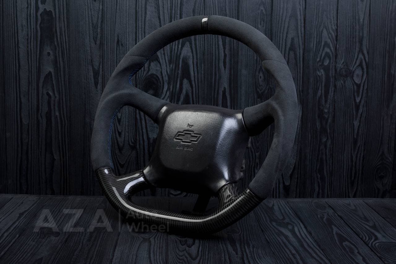 Steering wheel GM Silverado, Sierra, Escalade, Yukon, S10, Blazer, Tahoe, Suburban (1998-2002) Carbon fiber/Alcantara/Carbon ring - Image 5
