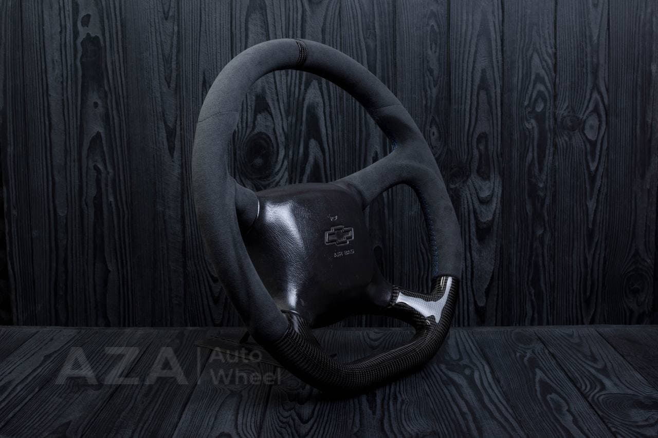 Steering wheel GM Silverado, Sierra, Escalade, Yukon, S10, Blazer, Tahoe, Suburban (1998-2002) Carbon fiber/Alcantara/Carbon ring - Image 4