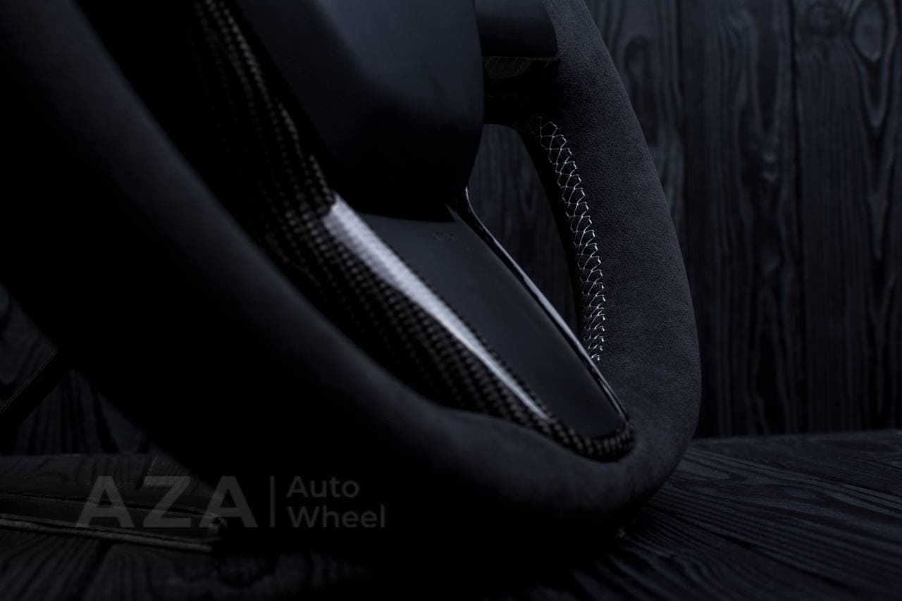 Steering wheel Tesla Model 3/Y Carbon fiber/Alcantara/White stripe - Image 12