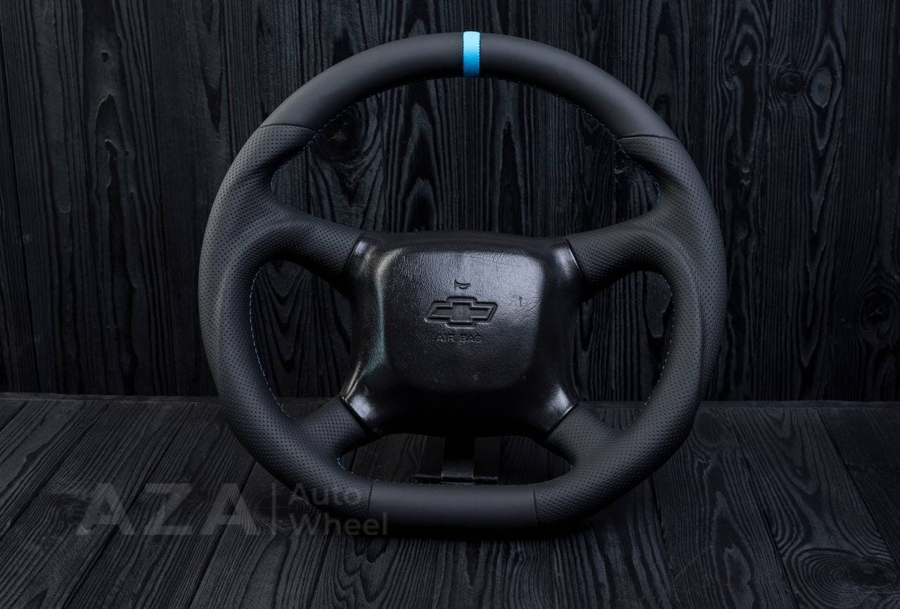 Steering wheel GM Silverado, Sierra, Escalade, Yukon, S10, Blazer, Tahoe, Suburban (1998-2002) Napa/Perforated leather/Blue stripe