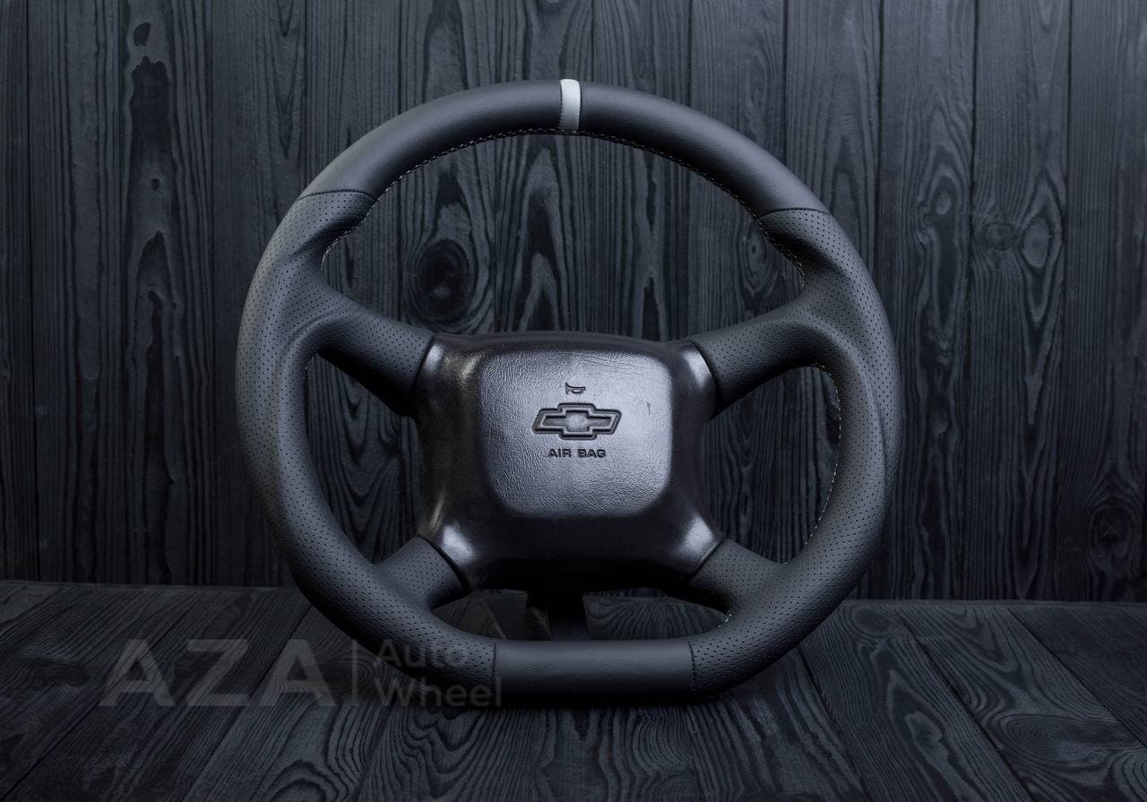 Steering wheel GM Silverado, Sierra, Escalade, Yukon, S10, Blazer, Tahoe, Suburban (1998-2002) Napa/Perforated leather/Grey stripe - Image 3