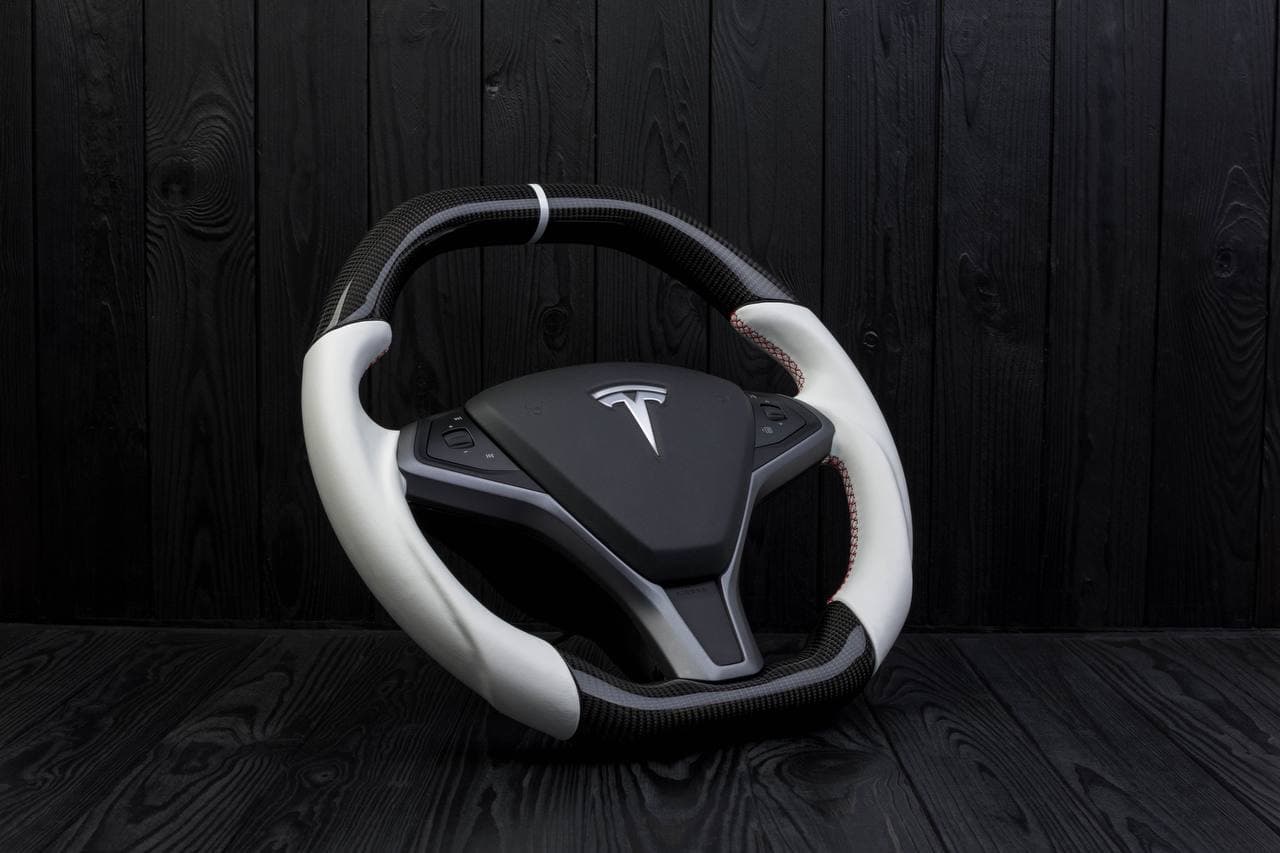 Steering wheel Tesla Model S/X Flat top Carbon fiber/Perforated leather/White stripe - Image 4