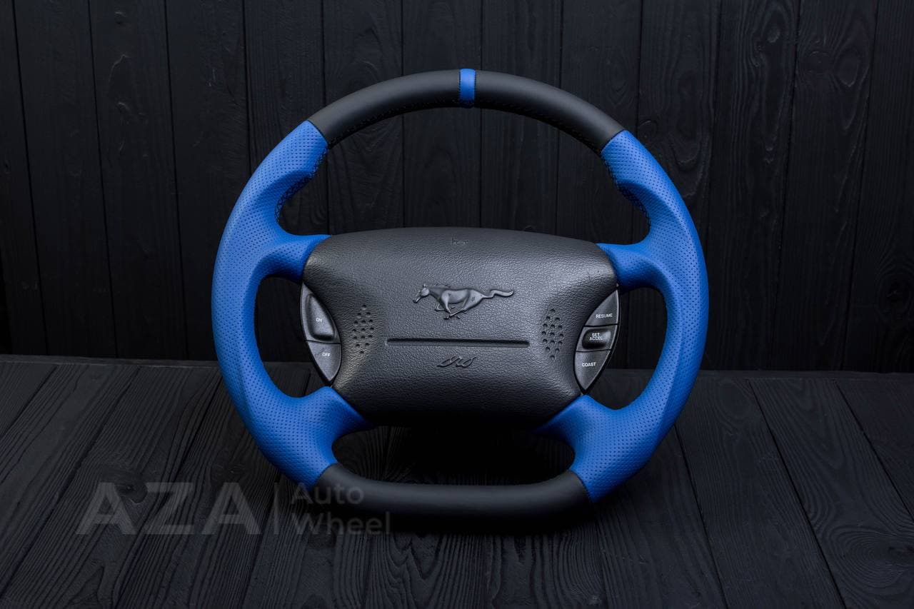 Steering wheel Ford Mustang GT Perforated leather/Napa/Blue stripe