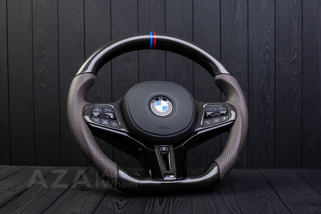 Steering wheel BMW G20 3 SERIES /G30 5 SERIES /G05 X5 / G07 X7 / G15 8 SERIES/ G11 G12 7 SERIES Heated carbon fiber/Perforated leather/M stripe - Image 3