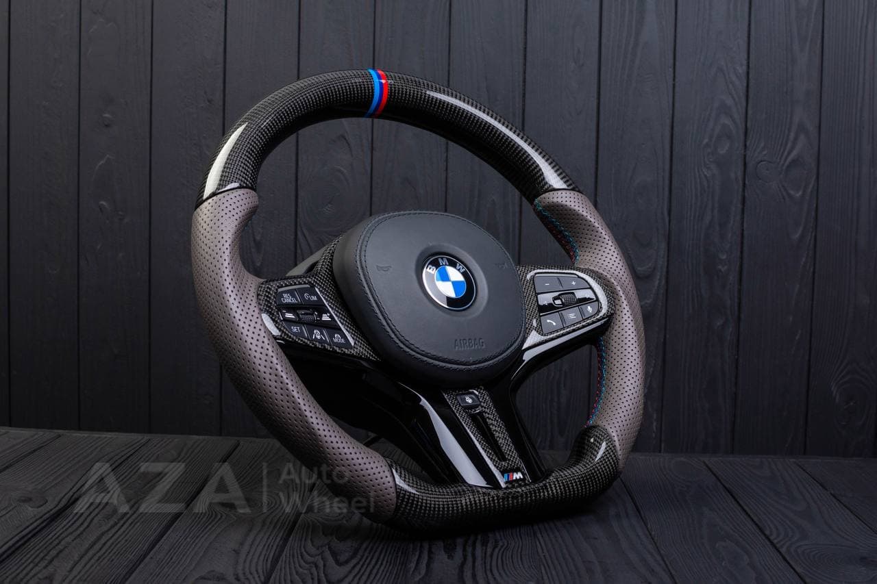 Steering wheel BMW G20 3 SERIES /G30 5 SERIES /G05 X5 / G07 X7 / G15 8 SERIES/ G11 G12 7 SERIES Heated carbon fiber/Perforated leather/M stripe - Image 4