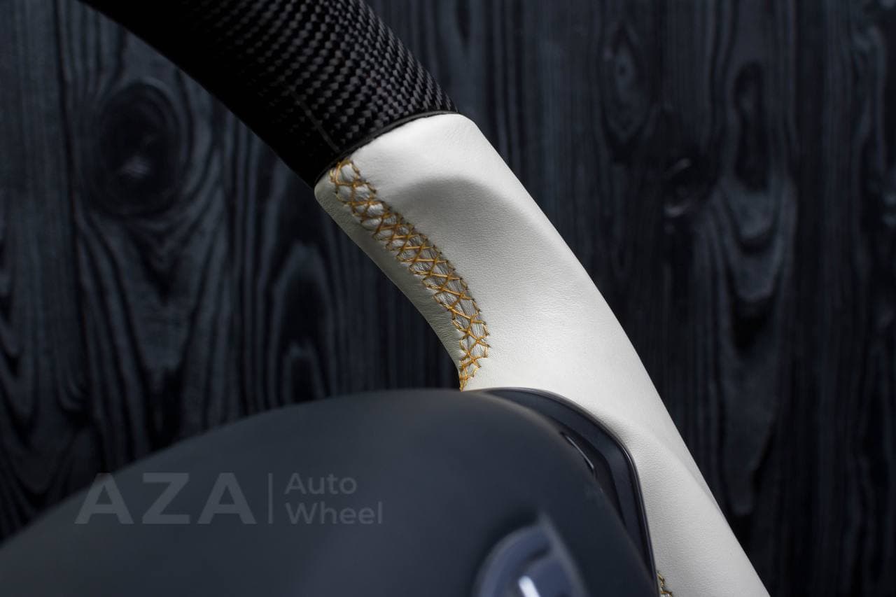Steering wheel Tesla Model S/X Carbon fiber/Napa/Gold stripe - Image 11