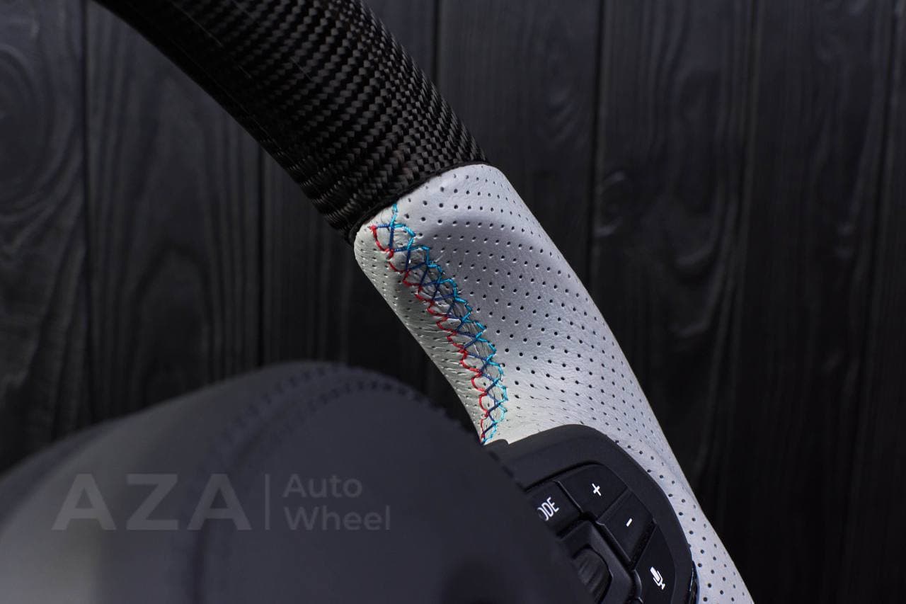 Steering wheel BMW G20 3 SERIES /G30 5 SERIES /G05 X5 / G07 X7 / G15 8 SERIES/ G11 G12 7 SERIES Carbon fiber/Perforated leather/M stripe - Image 12