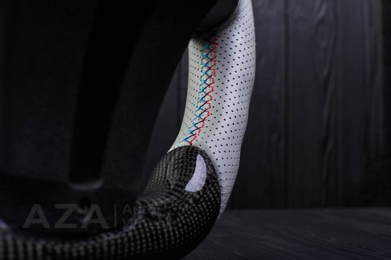 Steering wheel BMW G20 3 SERIES /G30 5 SERIES /G05 X5 / G07 X7 / G15 8 SERIES/ G11 G12 7 SERIES Carbon fiber/Perforated leather/M stripe - Image 8