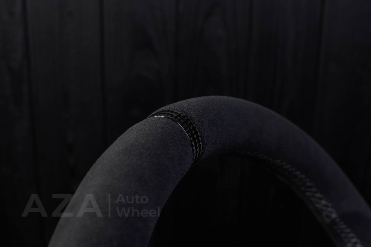 Steering wheel GM SILVERADO, YUKON, SIERRA, H2, TRAILBLAZER 2003+ Carbon fiber/Alcantara/Carbon stripe - Image 13