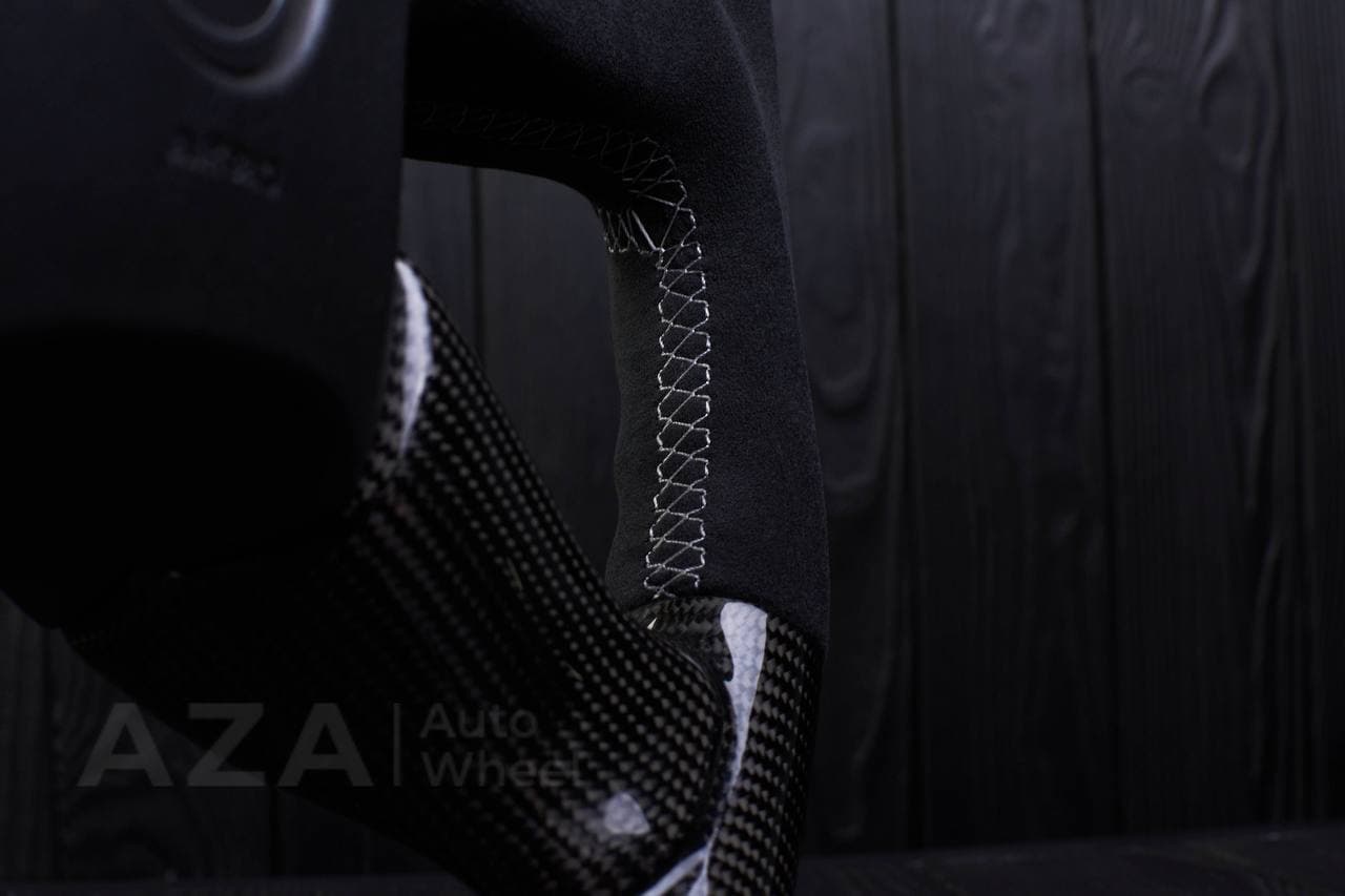 Steering wheel GM SILVERADO, YUKON, SIERRA, H2, TRAILBLAZER 2003+ Carbon fiber/Alcantara/Carbon stripe - Image 7