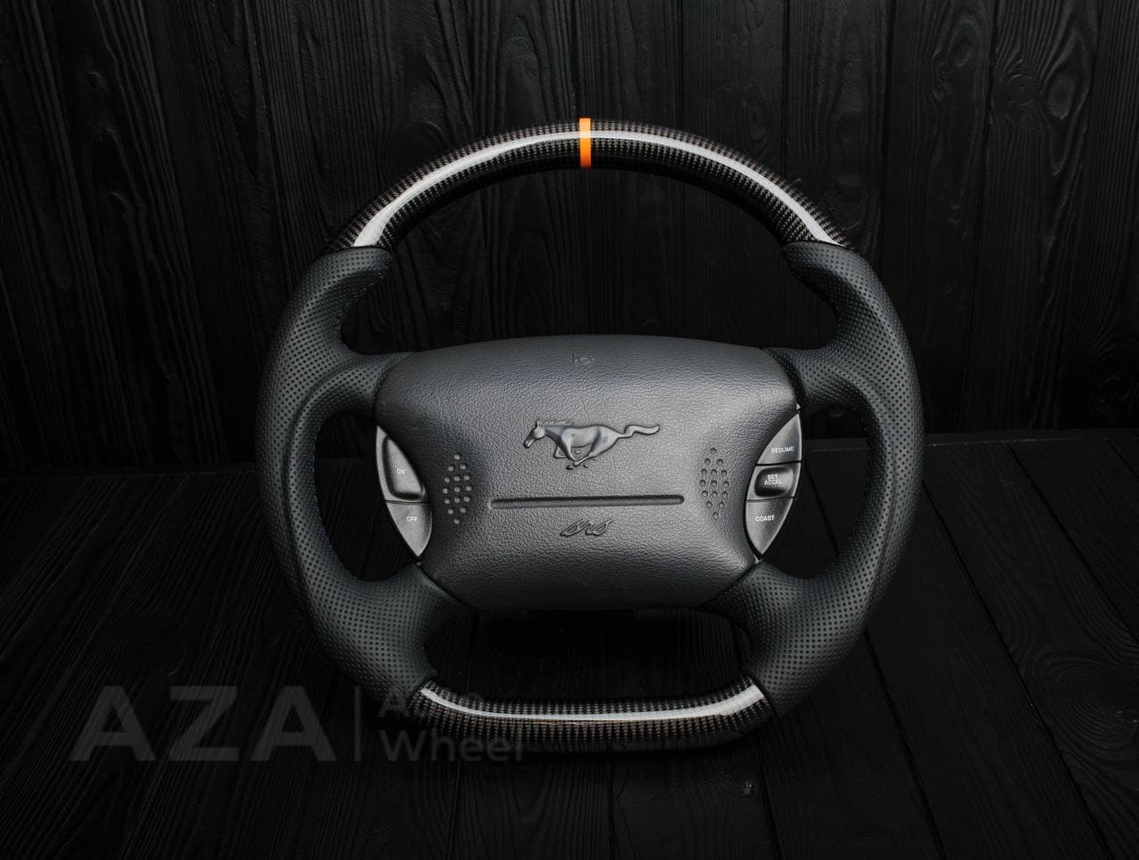 Steering wheel Ford Mustang GT Cobra Carbon fiber/Perforated leather/Orange stripe