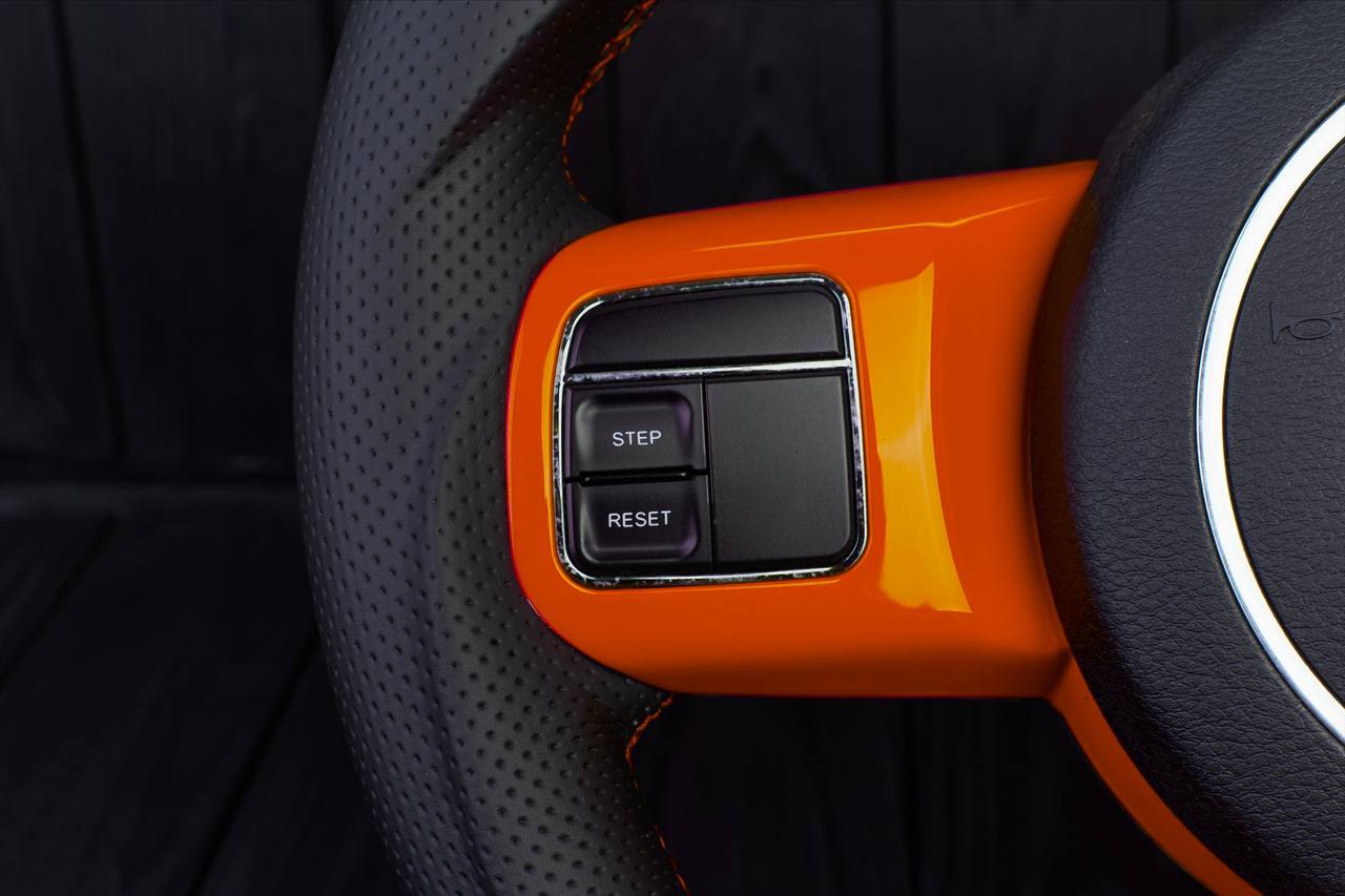 Steering wheel Jeep Wrangler,JK Rubicon,Sahara,Patriot, Compass 2011-2017 Napa/Perforated leather/Orange stripe - Image 10