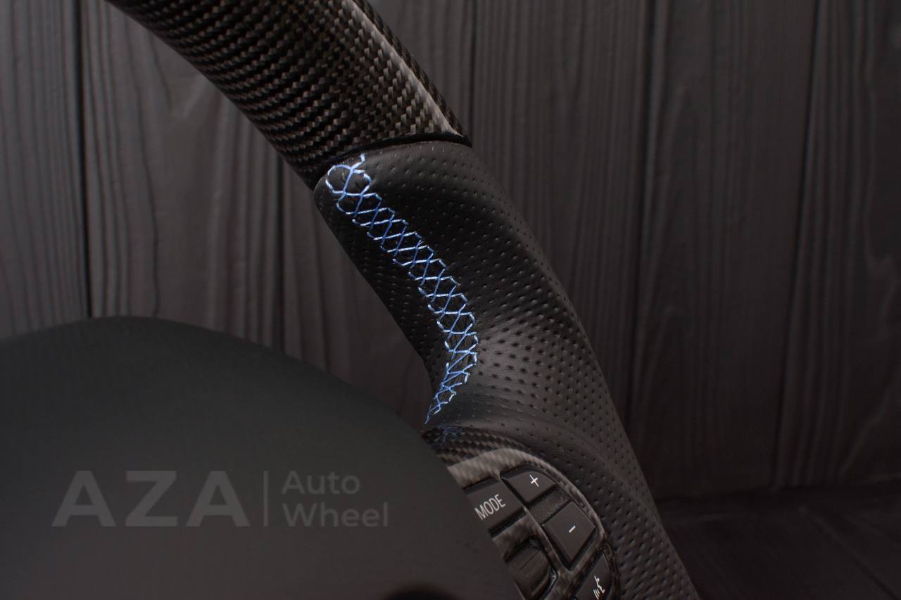 Steering wheel BMW i3 Carbon fiber/Perforated leather/Blue stripe - Image 10
