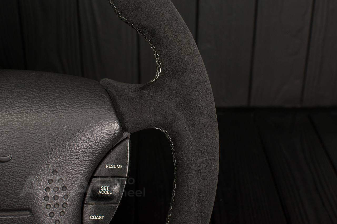 Steering wheel Ford Mustang GT Cobra Alcantara/White stripe (can be any color per request) - Image 7