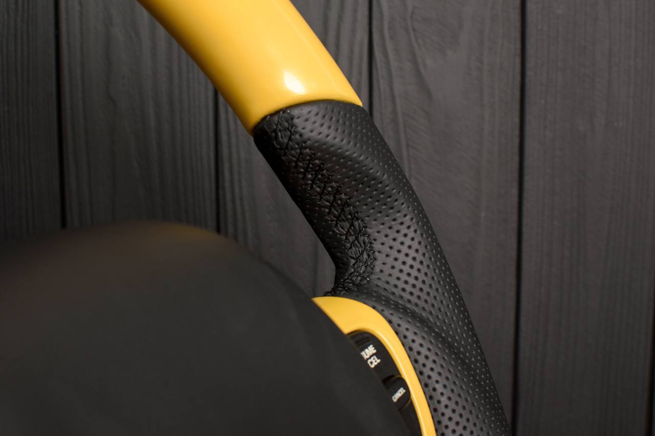 Steering wheel Plymouth/Chrysler Prowler Gloss yellow/Perforated leather/Silver stripe - Image 10