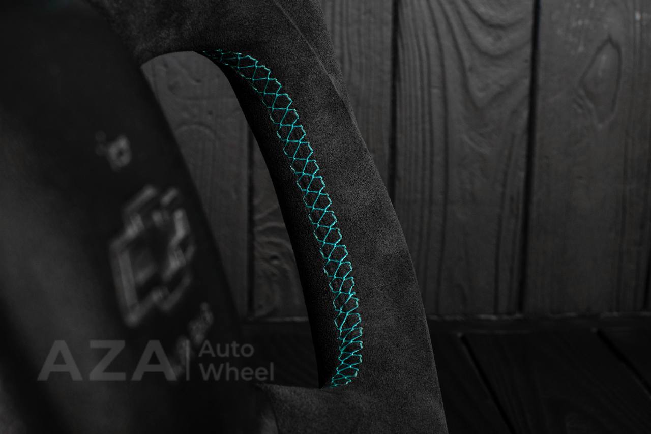 Steering wheel GM Silverado, Sierra, Escalade, Yukon, S10, Blazer, Tahoe, Suburban (1998-2002) Carbon fiber/Alcantara/Mint stripe - Image 16