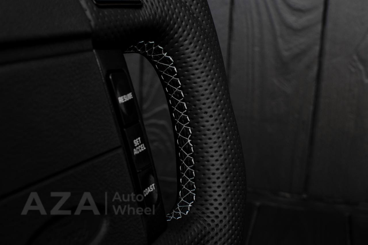 Steering Wheel Fox Body Ford Mustang GT Cobra SVT Saleen Roush Carbon fiber/Perforated leather/Grey stripe (can be any color stripe and stitching) - Image 14