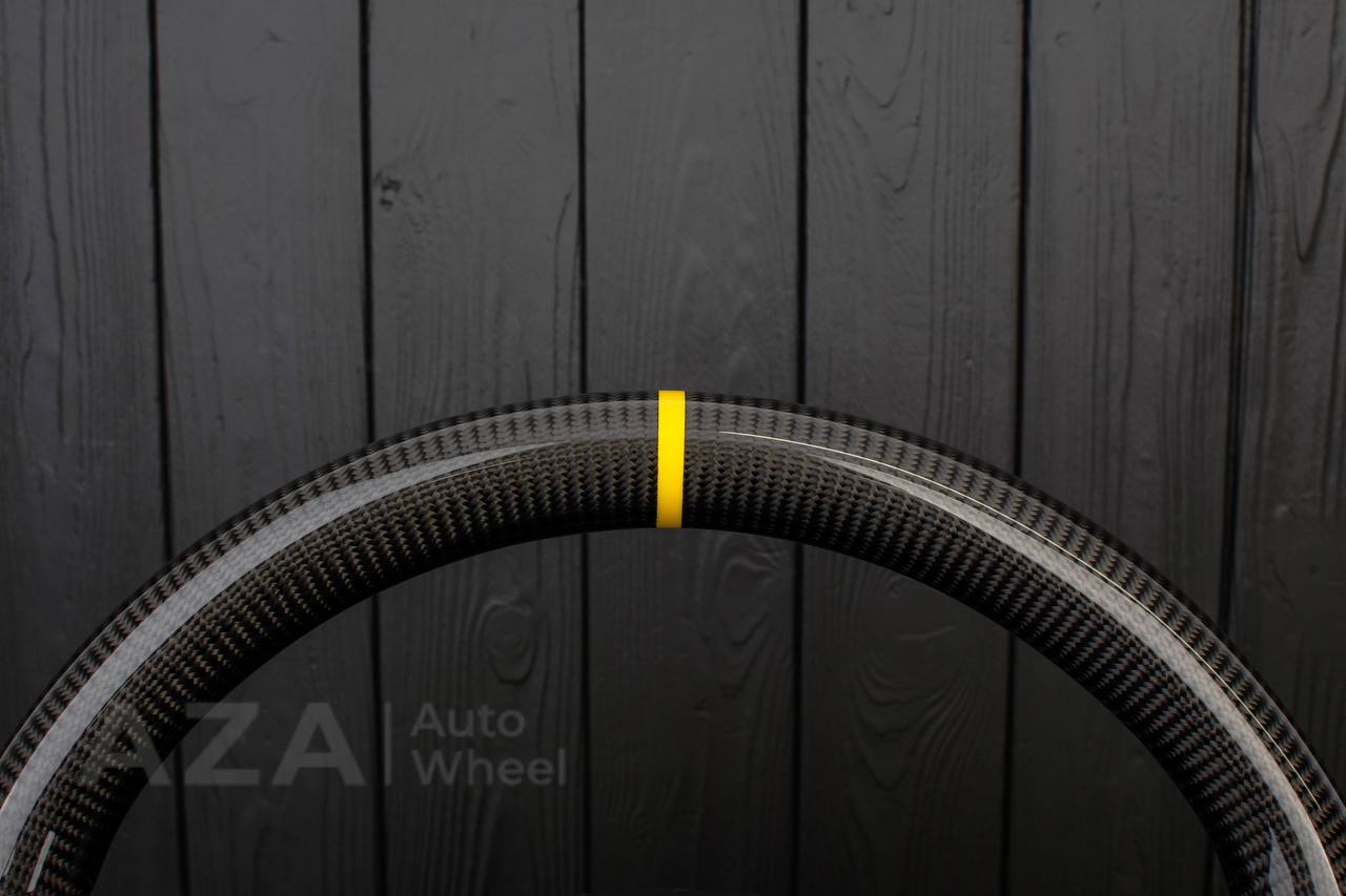 Steering wheel Corvette C5 Reduced diameter Carbon fiber/Perforated leather/Yellow stripe - Image 7