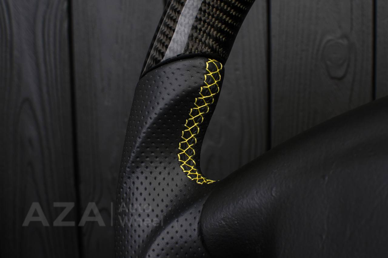 Steering wheel Corvette C5 Reduced diameter Carbon fiber/Perforated leather/Yellow stripe - Image 9