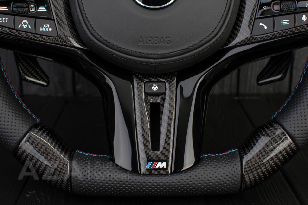 Steering wheel 2017+ BMW F90 M5 G80 M3 M4 M8 X5M X6M X3M X4M Carbon fiber/Perforated leather/M stripe (drivers assist+heated) - Image 13