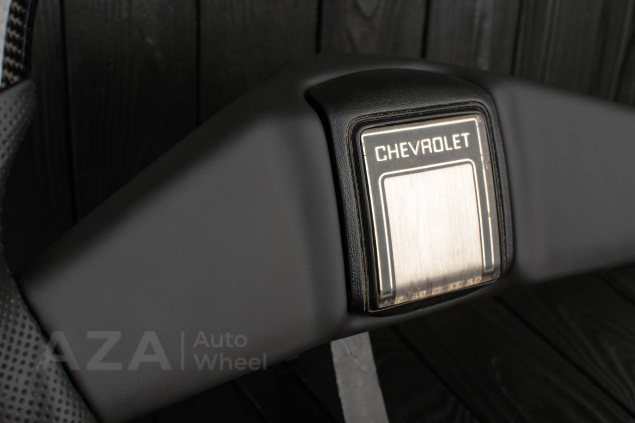 Steering wheel Square Body GM C/K/C10/C5/K5/K10/K20/K30 (1973-1987) Carbon fiber/Perforated leather (can be any color stitching and stripe) - Image 12
