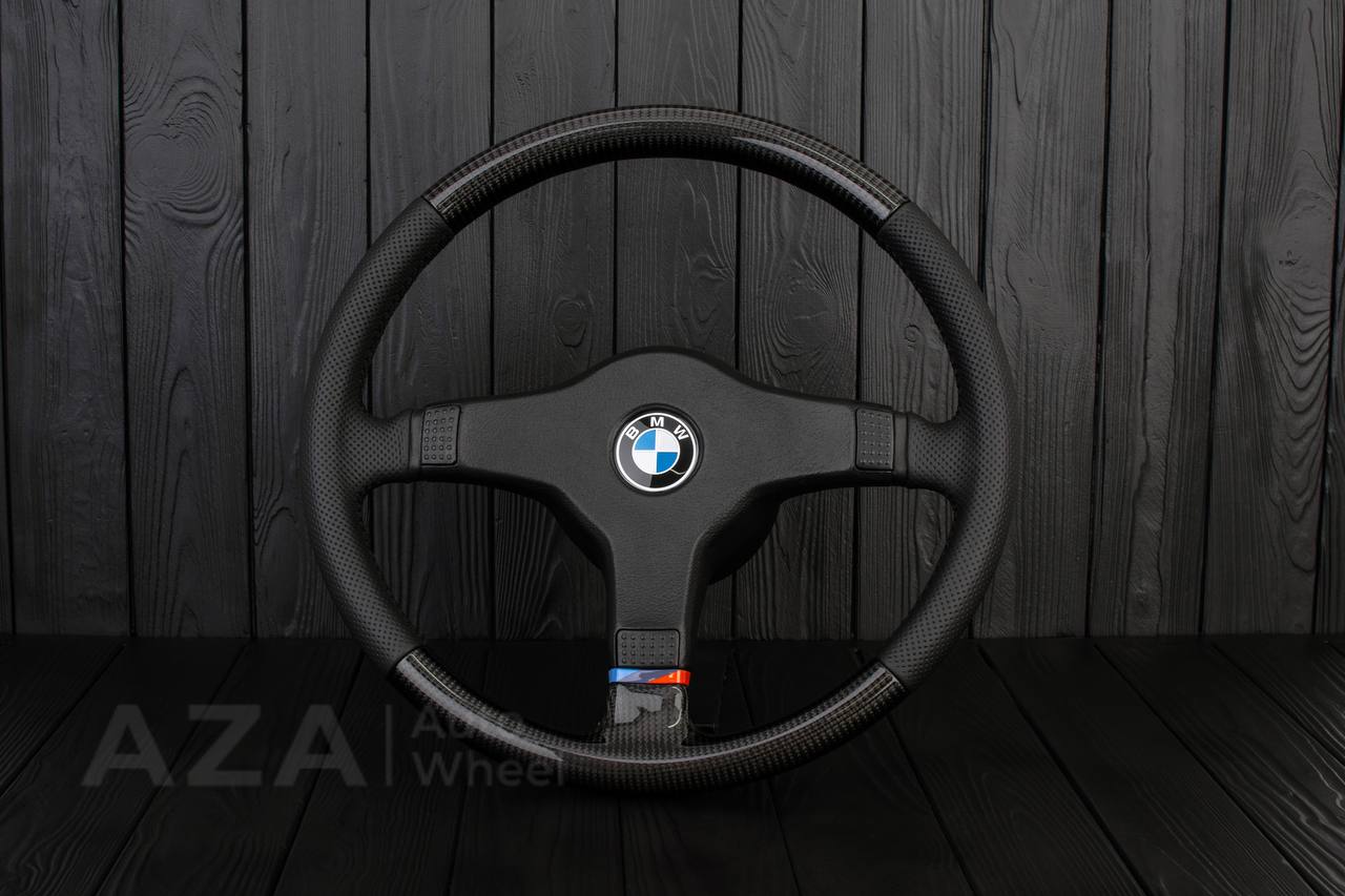 Steering wheel BMW E30 M-Tech 1 Nap 385mm converted to 370mm Carbon fiber/Perforated leather - Image 3